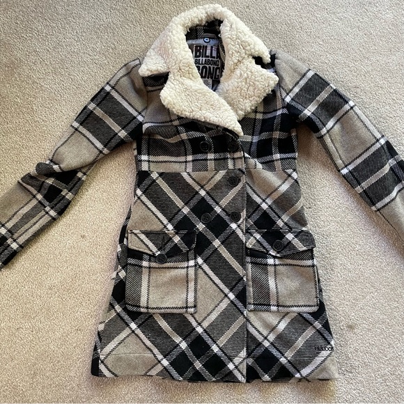 Plaid Billabong Jacket - Picture 7 of 9